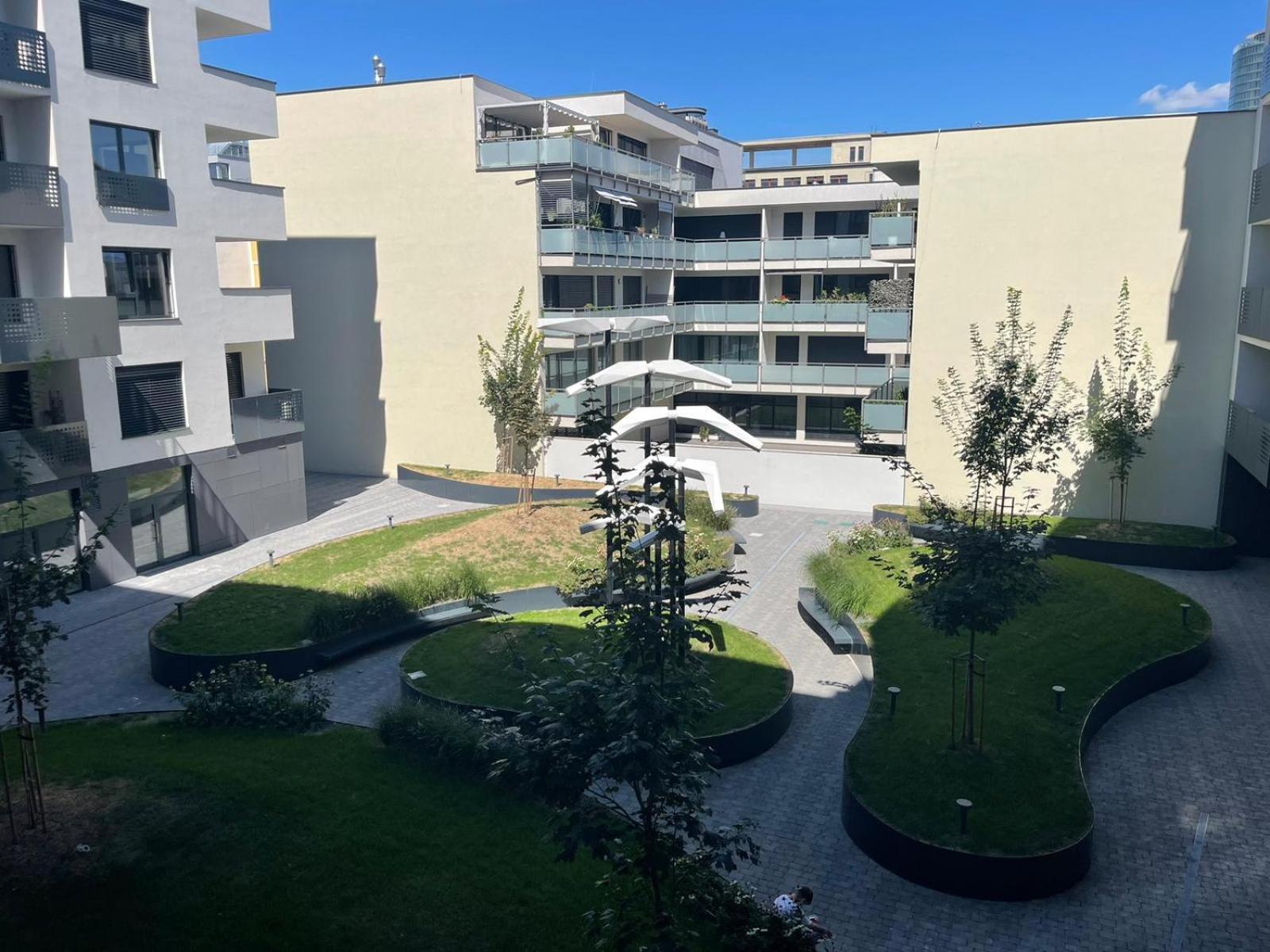 Sag New Complex In The Heart Of The Old Town Free Parking Free Wi-Fi Apartment Bratislava Exterior photo